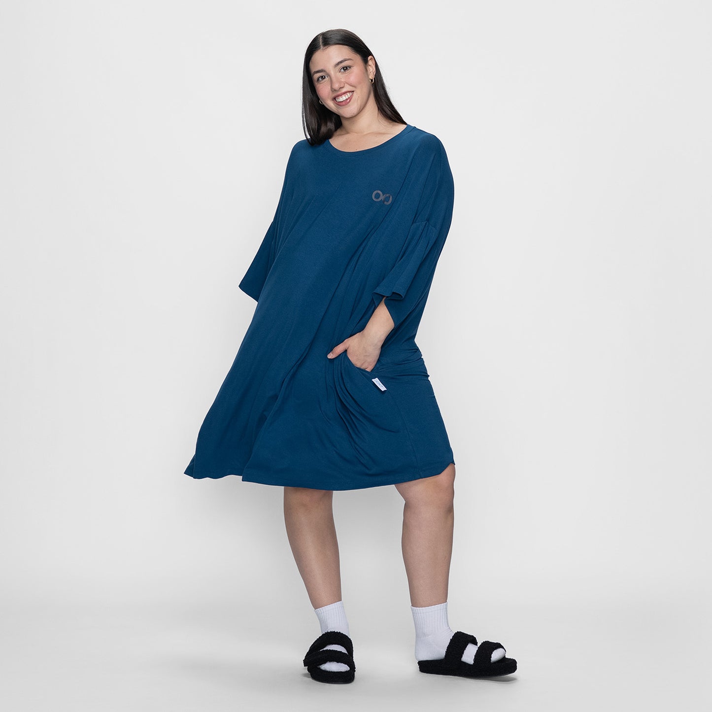 size: Sharnaya is 163cm wearing a size OSFM