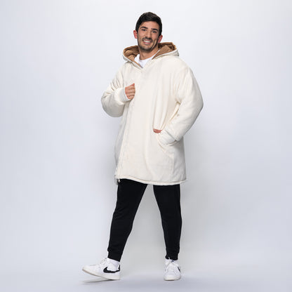 size: Martin is 186cm wearing a size L/XL