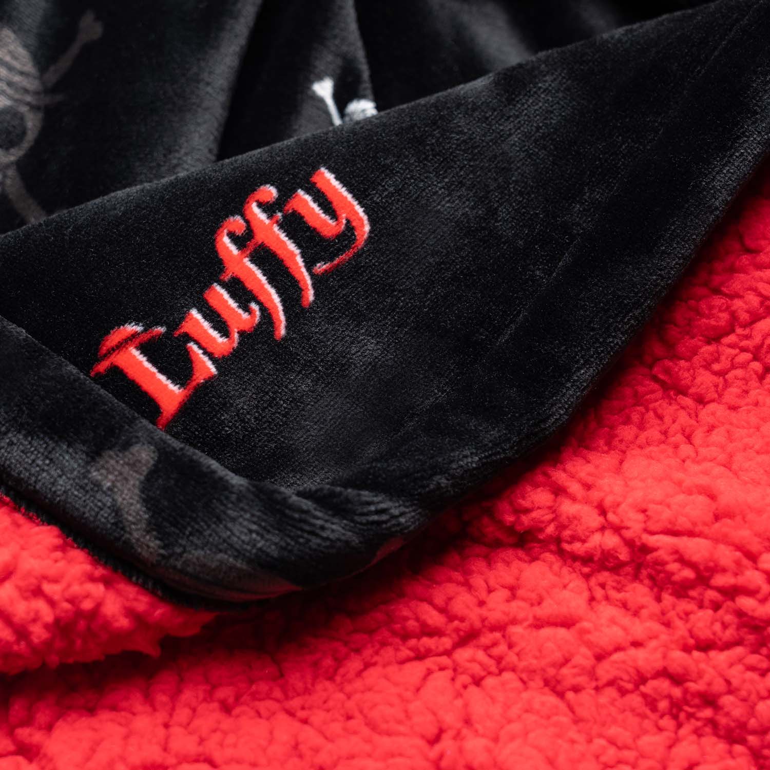 One Piece Luffy Sherpa Dressing Gown Licensed – The Oodie