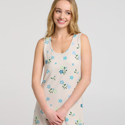 size: Lilly is 172cm wearing S/M
