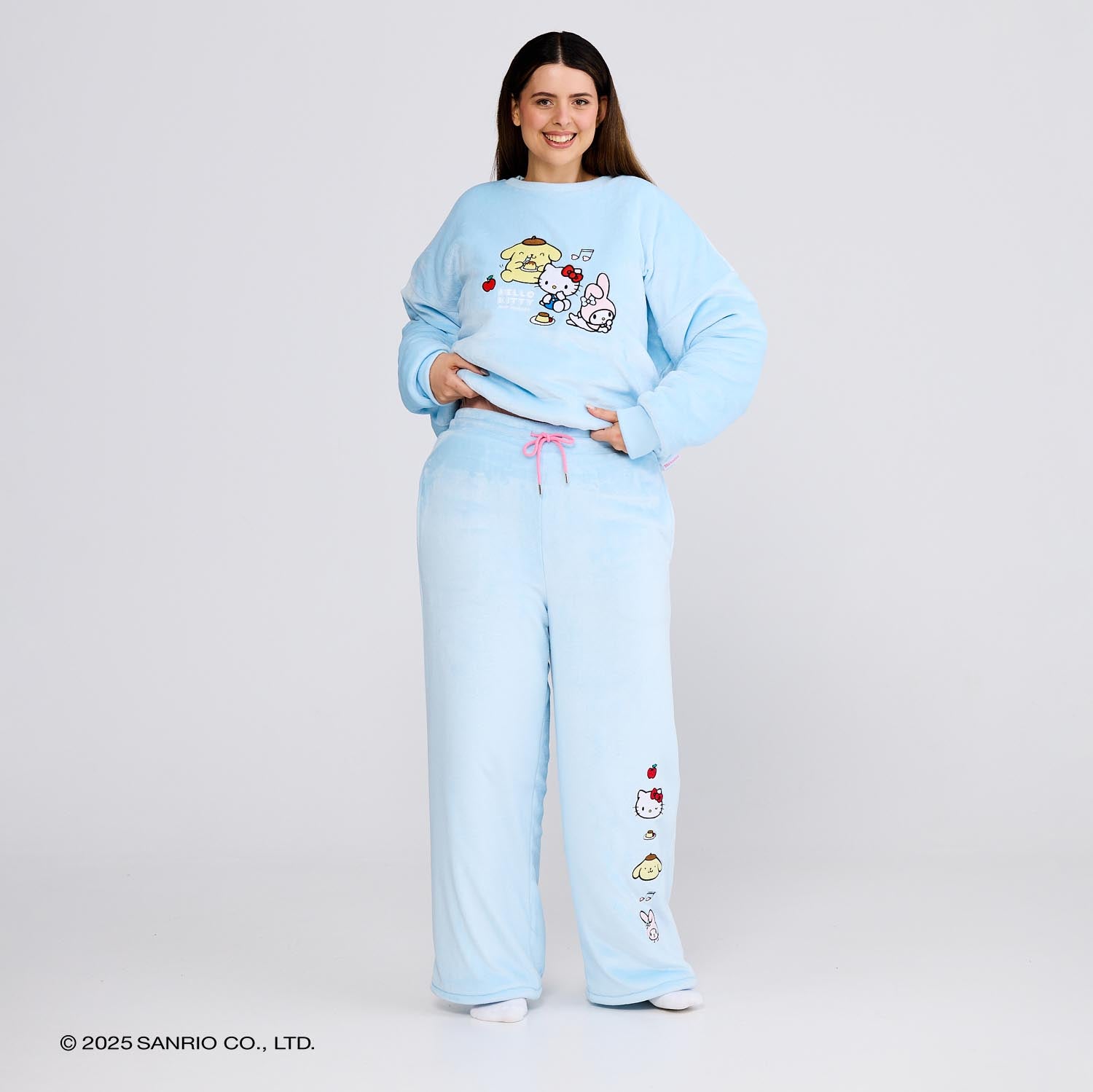 size: Serena is 180cm wearing a size L/XL