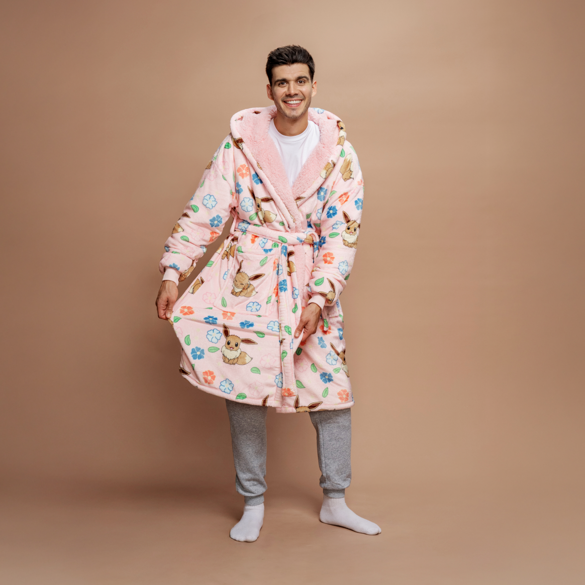 Pokémon Eevee Flowers Dressing Gown – The Oodie