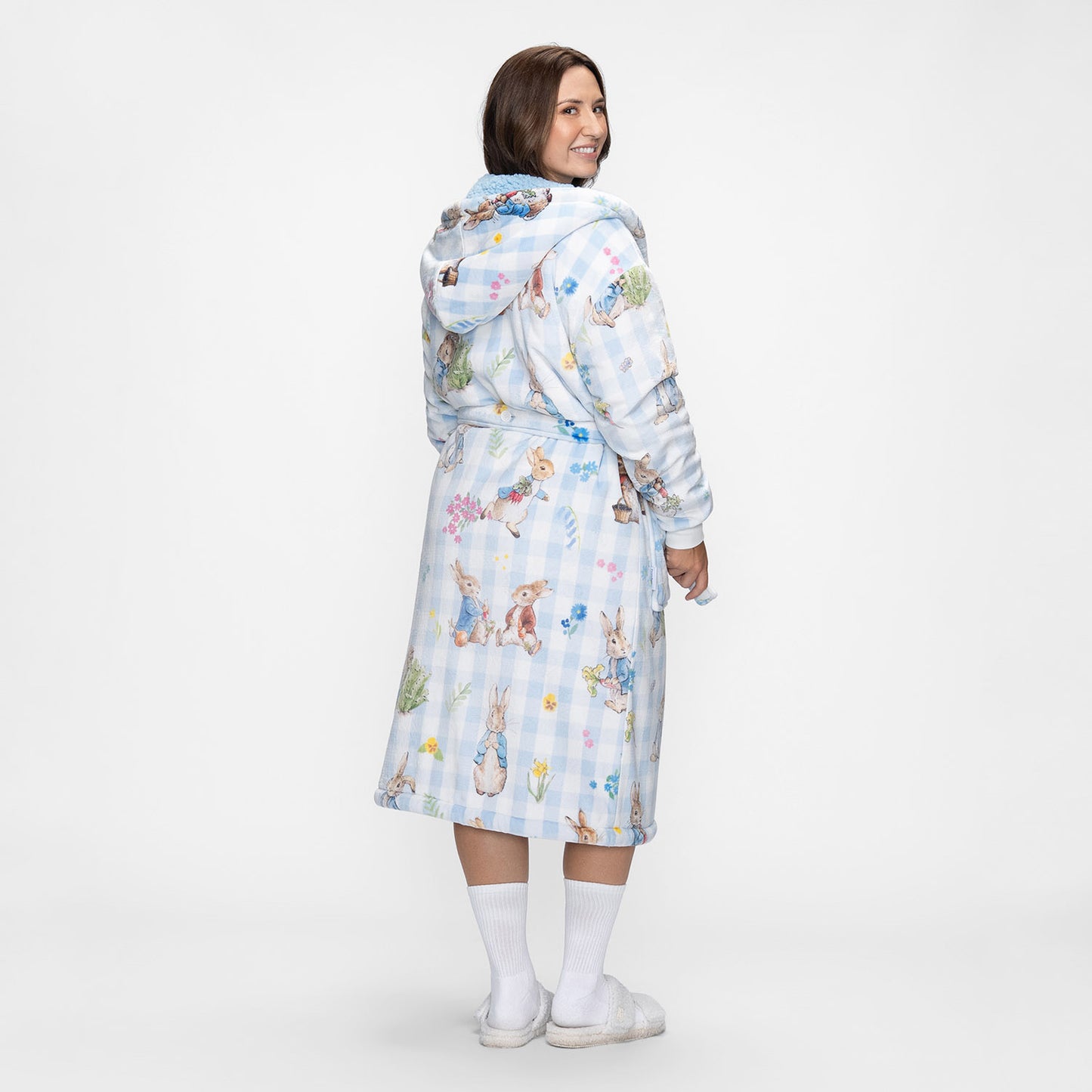 size: Mia is 170cm wearing a size S/M