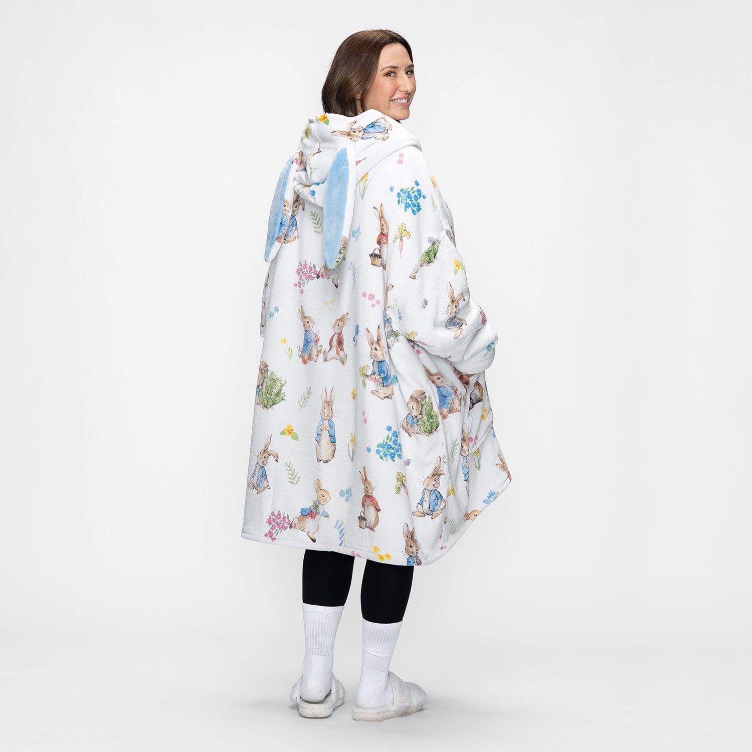 size: Mia is 170cm wearing a size OOD