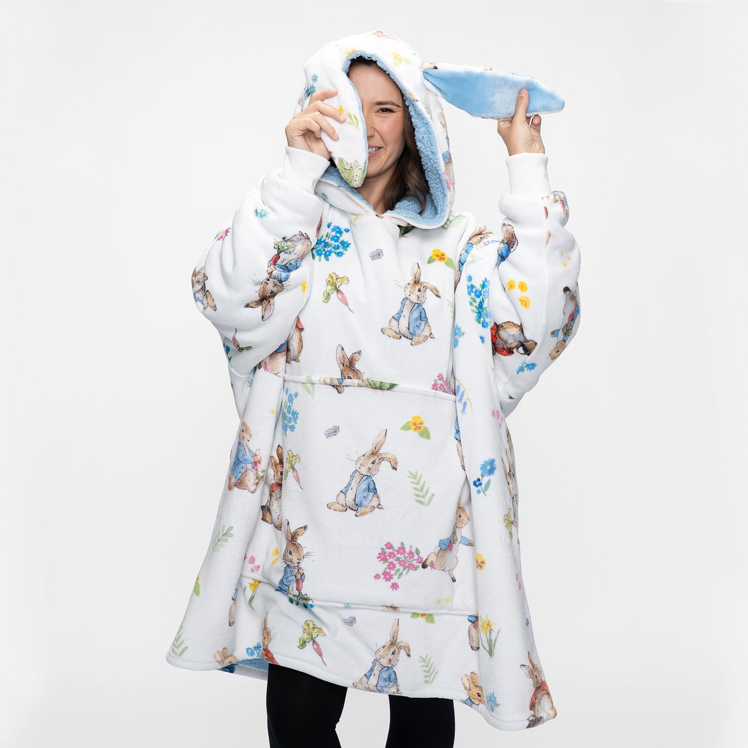 size: Mia is 170cm wearing a size OOD