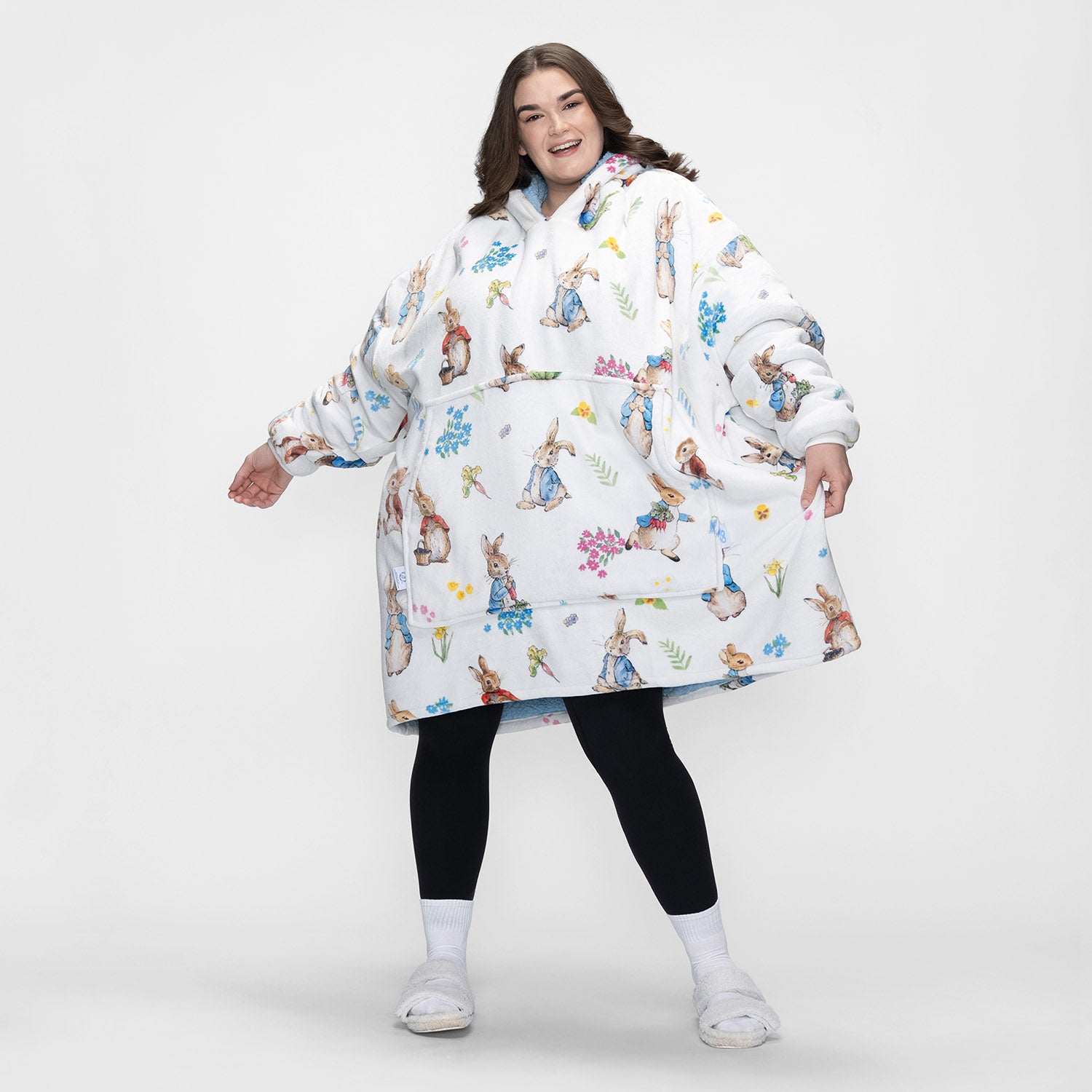 size: Claudia is 173cm wearing a size OOD