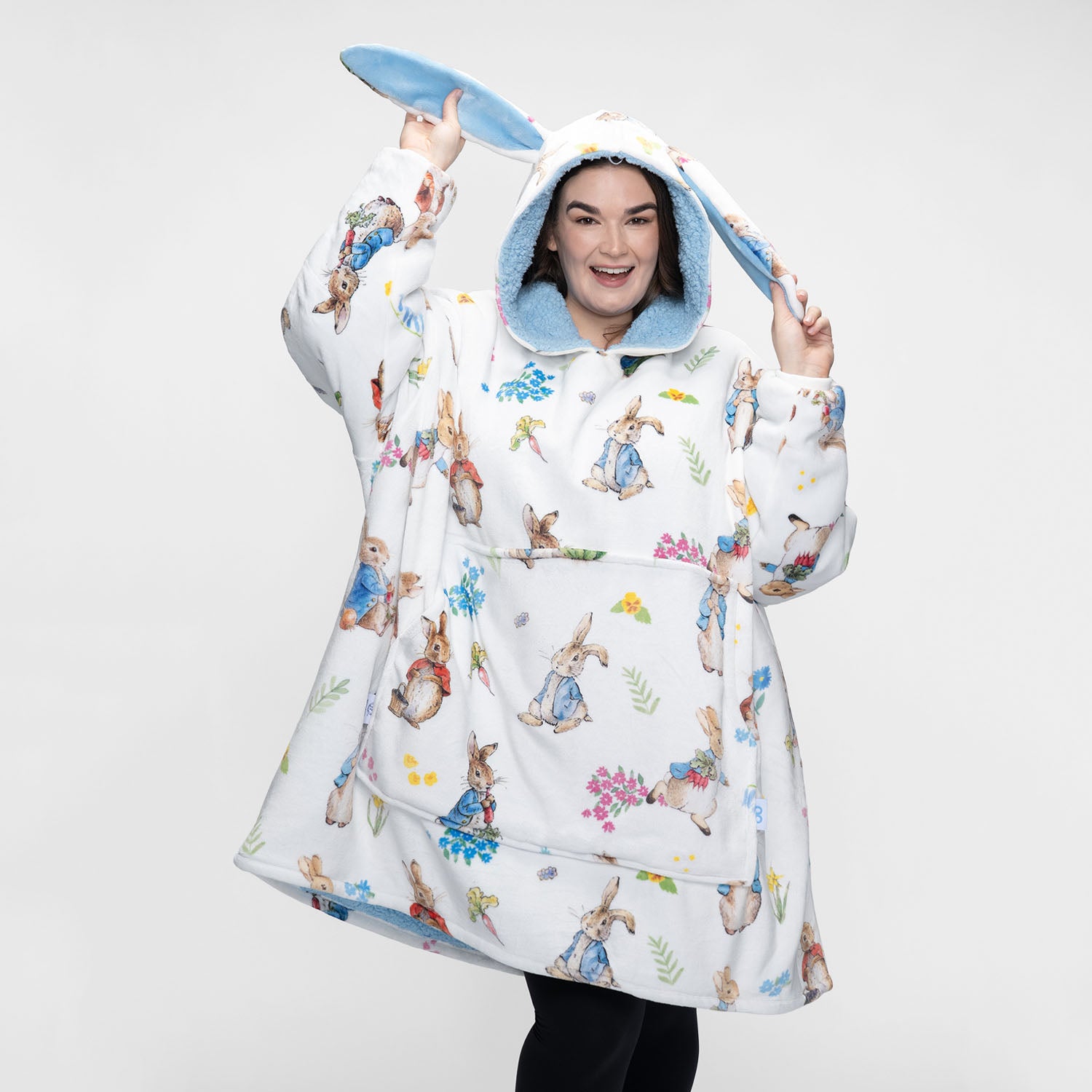 size: Claudia is 173cm wearing a size OOD