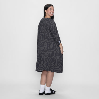 size: Sharnaya is 163cm wearing a size OSFM