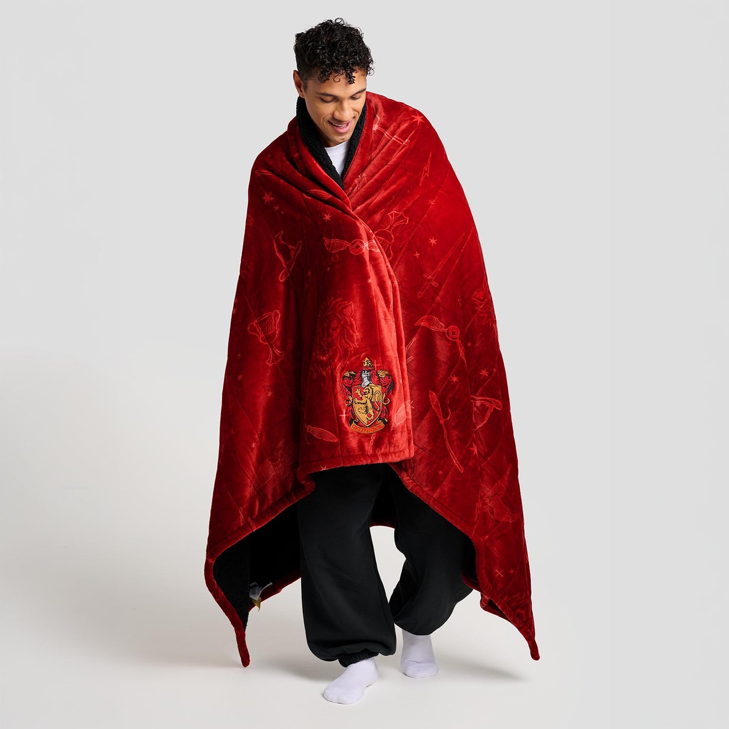 size: Renato is 179cm wearing a size Single