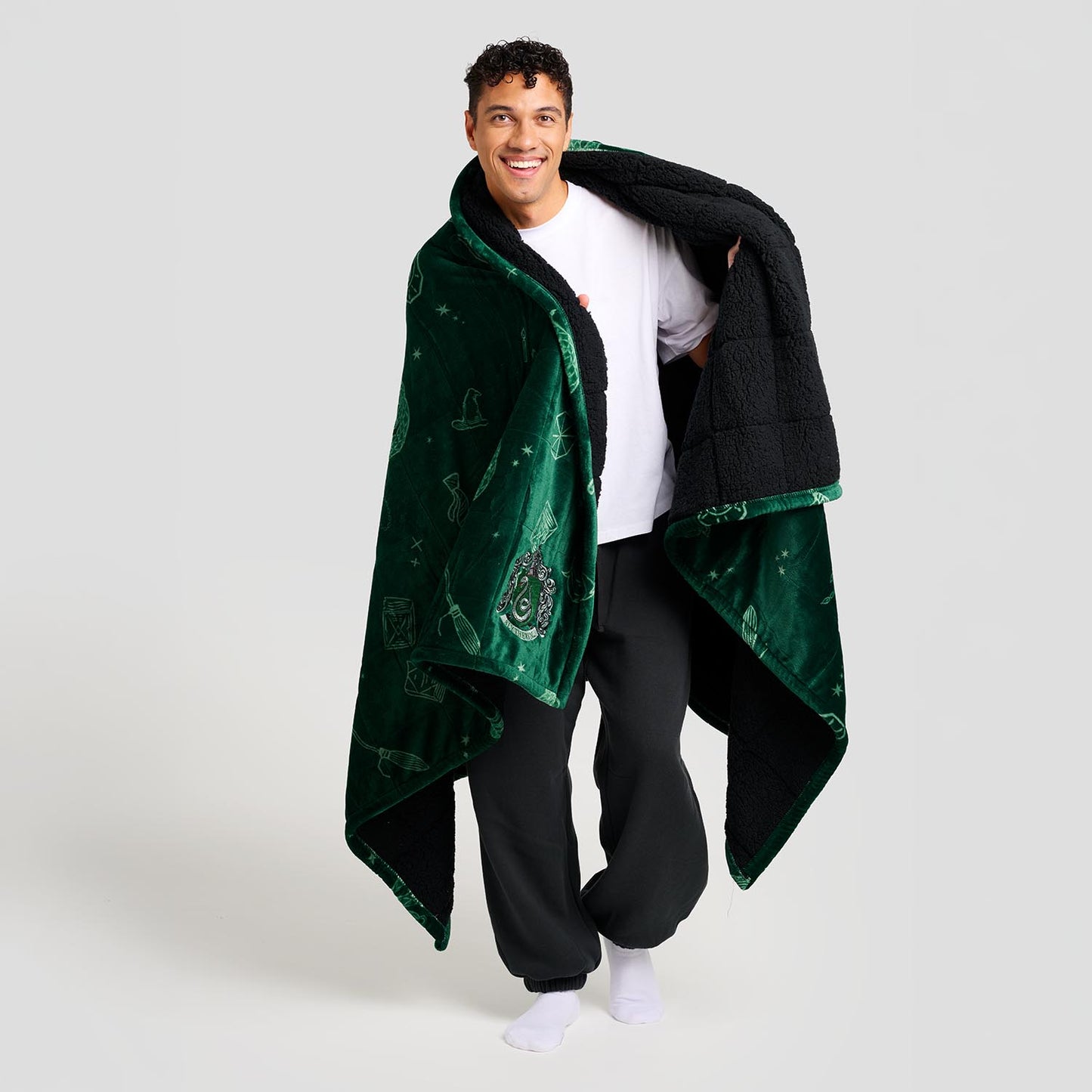 size: Renato is 179cm wearing a size Single