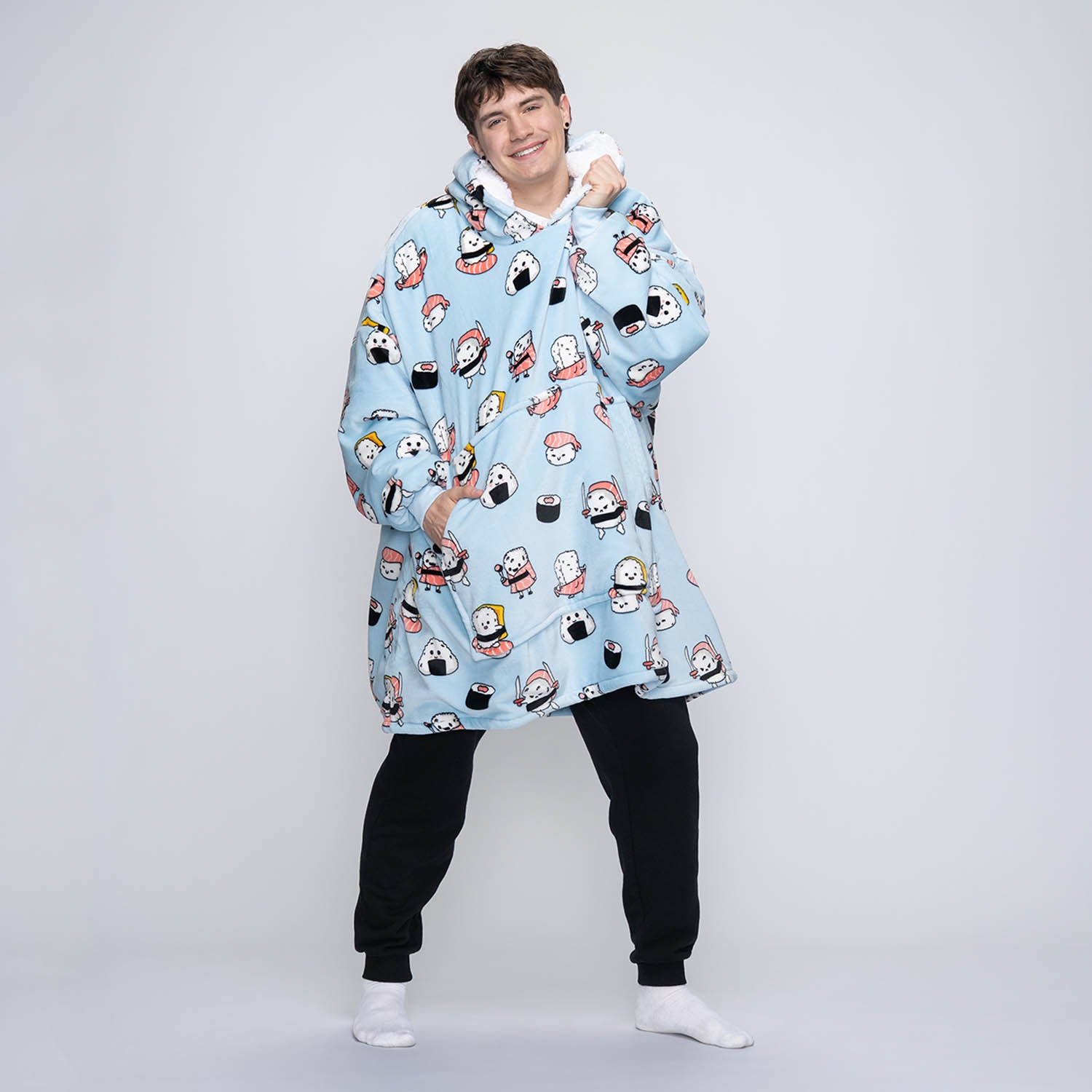 size: Connor is 183cm wearing a size OOD